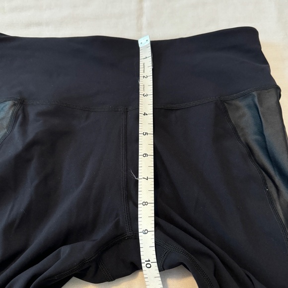 Sweaty Betty Small The Power Black Crop Leggings w/ Mesh Detail - Picture 5 of 9